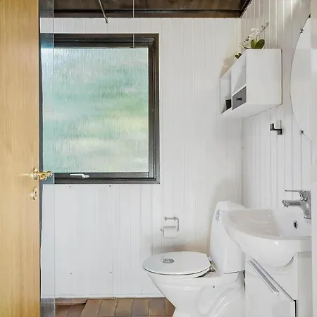 Oh277-hadsund-ved-havet-4 *